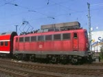 115 205 verlsst am 18.04.2010 um 13:10 Uhr den Dortmunder Hbf mit dem Pbz 1976 FFM Bw1-KKD-KKD-EDO um den lezten Halt Dortmund Sphenfelde bbf zu erreichen.