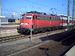 BR 115 327 verlsst den Dortmunder Hbf nach dem die im voherigen video gezeigte V60 den Wagen angekuppelt hat 