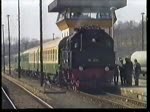 94 1292 am 11. April 1992 fr die DGEG unterwegs zwischen Grimmenthal und Zella-Melis in Schleusingen (Fotohalt) und Hirschbach (Vorbeifahrt).