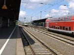 Ausfahrender RE9  Rhein-Sieg-Express  nach Siegen/Gieen, durchfahrender IC2116 von Stuttgart zur Fahrt zum Ostseebad Binz und einfahrnder VT643 der Euregiobahn.(Kln-Messe/Deutz, 23.06.07)