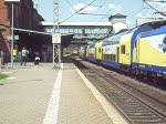 BR120 fhrt mit einem IC in den Bf Hamburg-Harburg