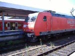 145 052-7 verlsst den Dortmunder Hbf. man beachte das Geschrei der frau am Ende...   (08.07.07)