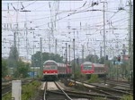 Parallel fuhren sie gemeinsam in den Bremer Hauptbahnhof die 2 Regionalbahnen am 12.6 in Bremen.