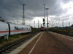 110 368-8 mit Entlastungszug der Linie RE1  NRW-Express  aus Essen bei der Einfahrt in Dortmund Hbf.(06.07.07)