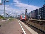 RE11  Rhein-Hellweg-Express  von Paderborn nach Dsseldorf bei der Einfahrt in den Dortmunder Hauptbahnhof. Schublok: BR112(18.07.07)