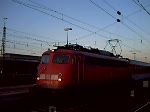 115 346-9 verlsst mit dem bereits seit Dezember Eingestellten
CNL 313 den Dortmunder HBF im Oktober 2007 18:52 Uhr