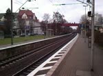 2 151er ziehen einen Gterzug durch den Bahnhof Peine, Richtung Braunschweig. 30.12.2011