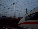 403 025 Ravensburg und 403 031 Westerland verlassen als
Doppeltraktion den HBF Dortmund