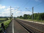 Der ICE  Hansestadt Wismar  und ein namenloser ICE durchfuhren am 11.6.10 zusammen als ICE 1213 den Bahnhof Gundelsdorf in richtung Lichtenels.