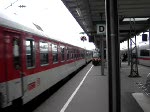 Fahrplanmiger ICE-Ersatzzzug IC 79699 nach Mnchen im Stuttgarter Hbf um 18:12 Uhr.