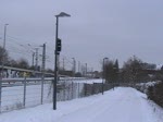 Eine S-Bahn der BR 481 bei der Einfahrt in Rummelsburg. Man sieht noch kurz den Berlin-Warszawa-Express. Ich Trottel habe die Aufnahme gestoppt. Zumindest habe ich Fotos von ihm geschossen. 31.12.2009