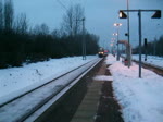 S1 von Warnemnde Richtung Rostock Hbf bei der Ankunft im Bahnhof Rostock-Bramow.(04.01.2011) 