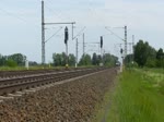 ES 64 F4 - 210 (189 210-8) MRCE im Dienst fr die ITL mit einem Containerzug in Friesack(Mark) in Richtung Neustadt(Dosse) unterwegs. Netten Gru zurck! 26.05.2011