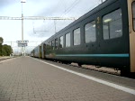 Wenn die DB streikt, sehen die EC Zge bei den SBB auch ganz anders aus.Hier fhrt ein Dispo-Zug (BDt, EW I+II und Re 4/4 II) mit Verstrkungsmodul aus Pfffikon SZ am 5.Oktober 2007.