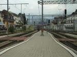 Berner Oberland 2007 - In Spiez rangiert am 18.07.2007 die braune BLS Re 4/4 165  Moutier .