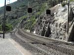 Hupac-Zug mit zwei Re 465 bei der Durchfahrt in Lalden am 16.06.2007.Leider stand am Schluss ein Kollege im Weg...