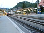 Eine Ae 6/6 kommt am 21.07.2010 mit ihrem GZ in Sissach zum Stehen.